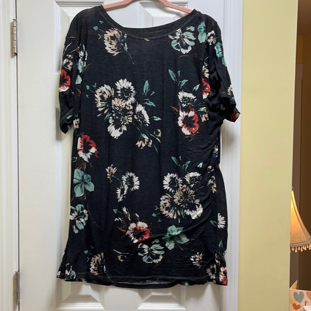 Torrid size 2 black with floral lightweight tee